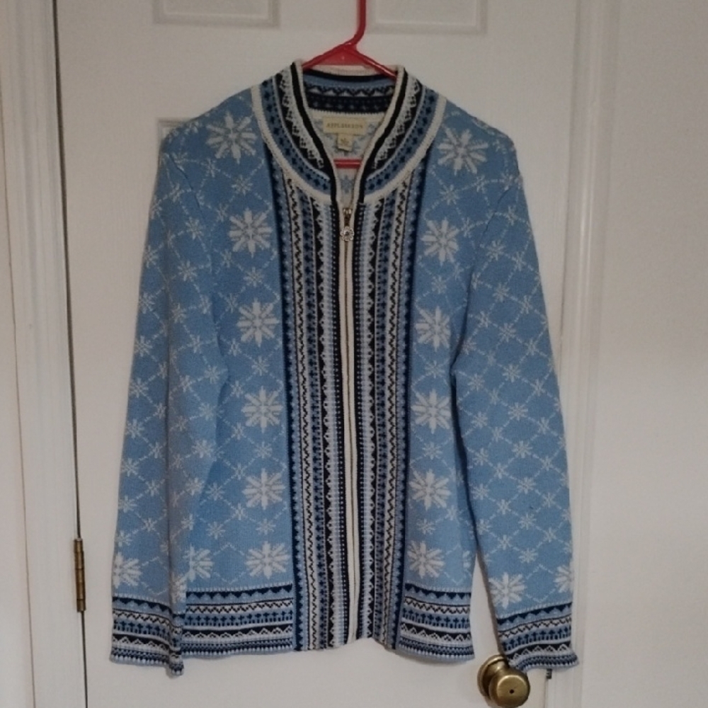 Appleseed's Blue and White Patterned Cardigan